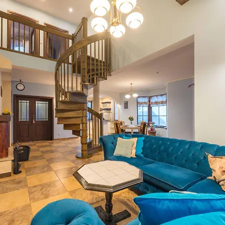 Wypoczynkowy Dom Jodlowy Z Kominkiem, 2 Sypialnie - Dream Semesterbostad *