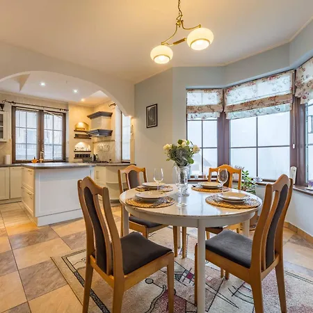 Wypoczynkowy Dom Jodlowy Z Kominkiem, 2 Sypialnie - Dream Semesterbostad